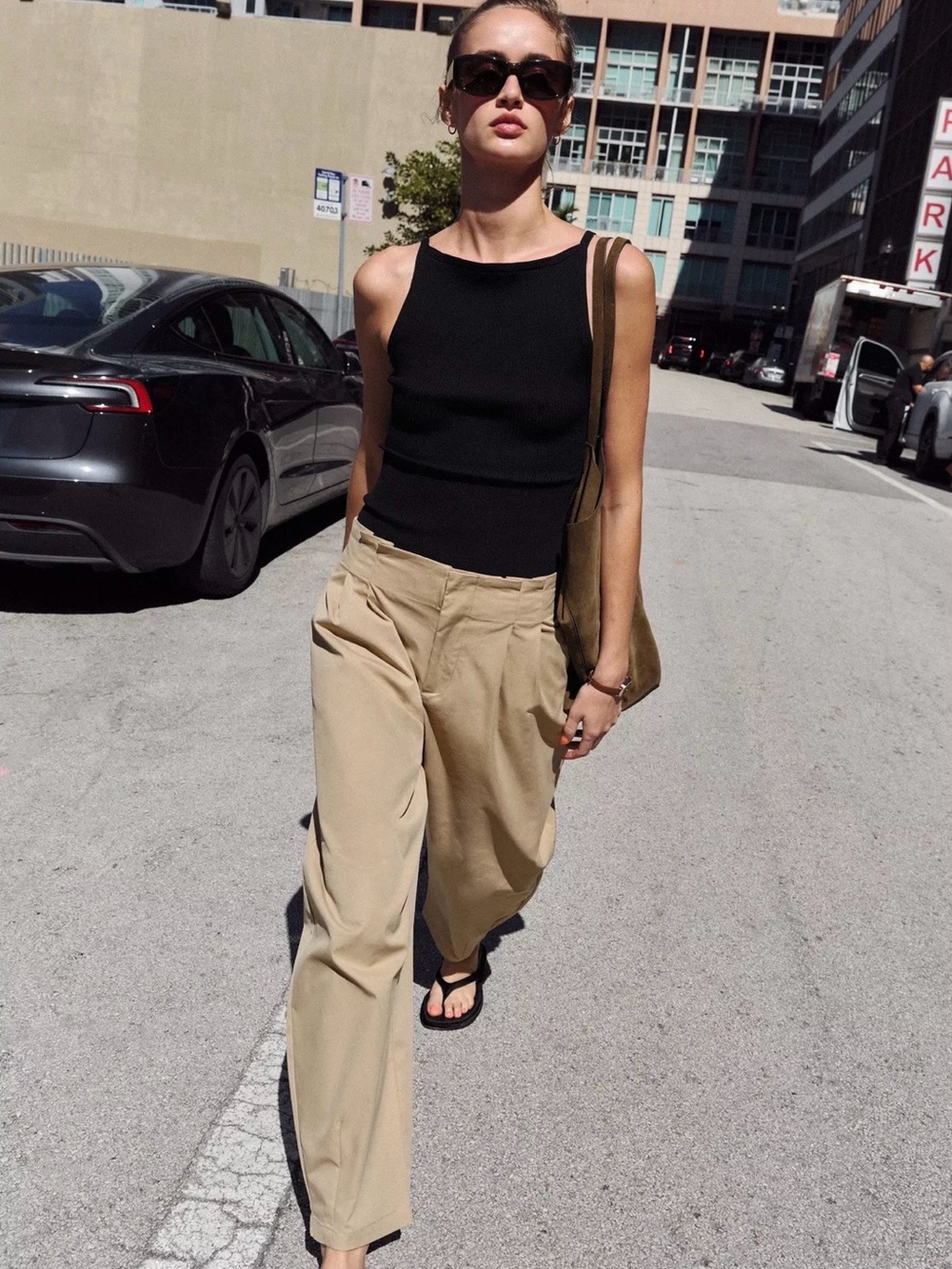 Zara Mid-Rise Wide Leg Pants in Camel